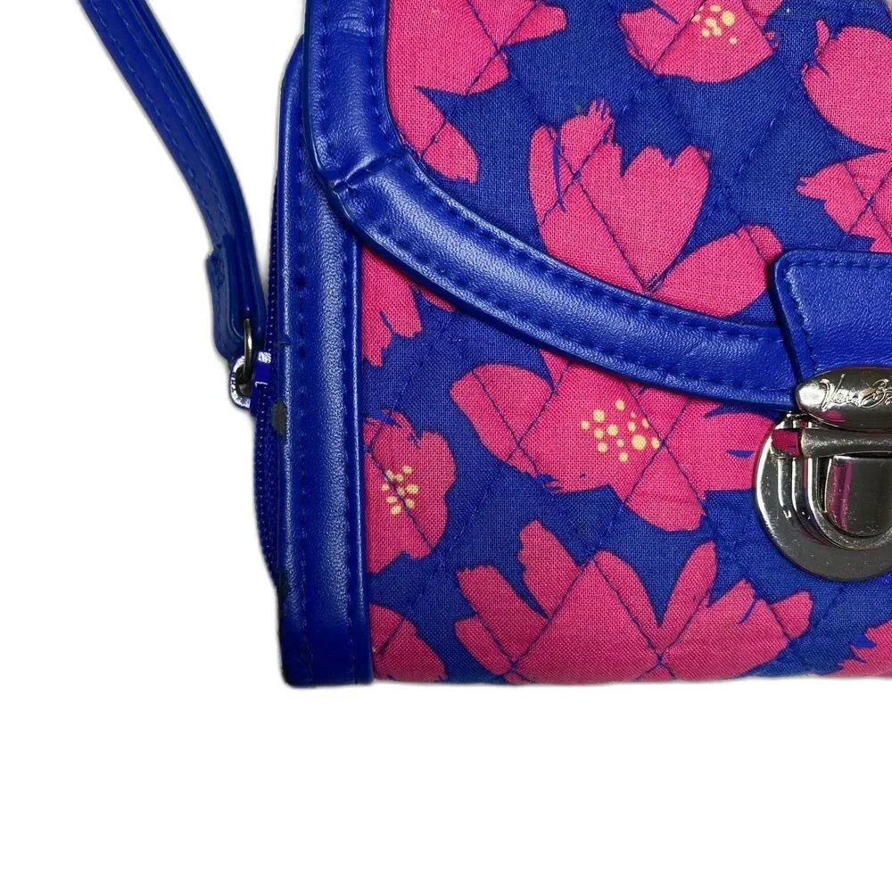 Vera Bradley Art Poppies Wristlet Clutch Pink Blue Floral Small Bag (Flawed)